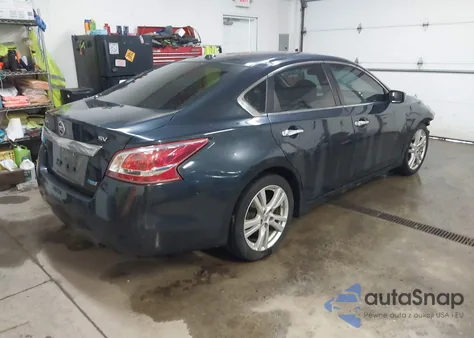 2013 Nissan Altima 2.5 Sv z USA, uszkodzony, nr VIN 1N4AL3AP0DC251118